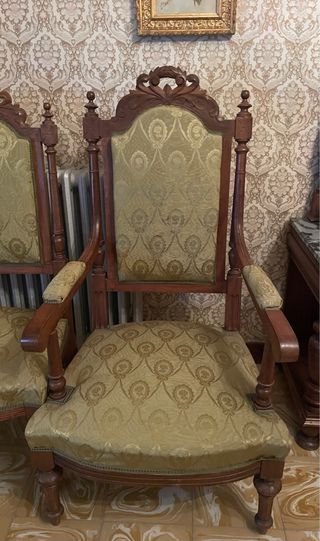 Sillón antiguo madera con reposabrazos (x2)