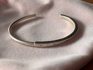 Pulsera rígida PANDORA plata
