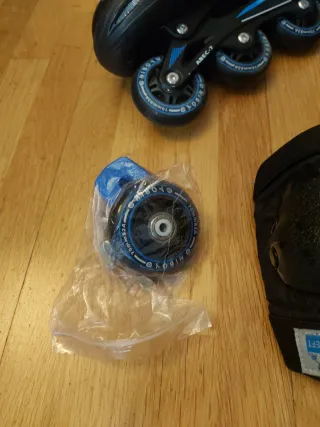 Patines en línea protecciones y bolsa Talla 39-42