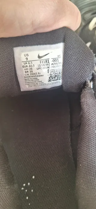 Zapatillas Nike Tenis Tierra Negras Blancas