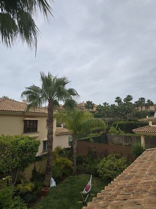 Casa pareada en venta en Calahonda en Mijas