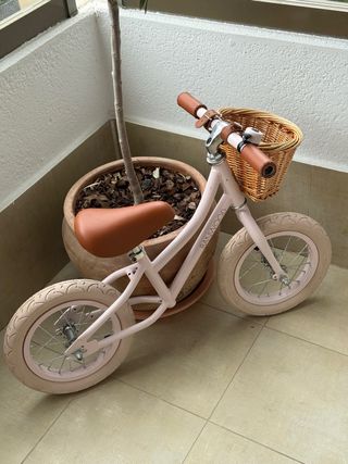 Bicicleta Banwood sin pedales rosa