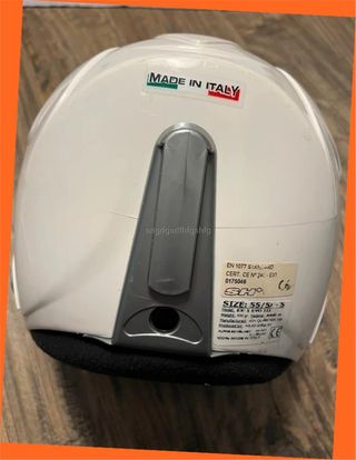 Casco de moto blanco