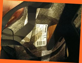 Casco de Bicicleta Blanco y Negro