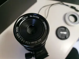 Objetivo ZY 85mm f/2.8 1-5X Macro Canon EF