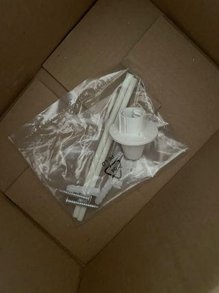 Lámpara de techo BUNKEFLO roja y madera