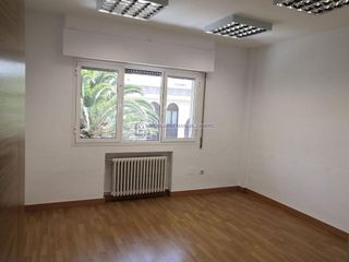 Oficina en venta en Centro en Cáceres