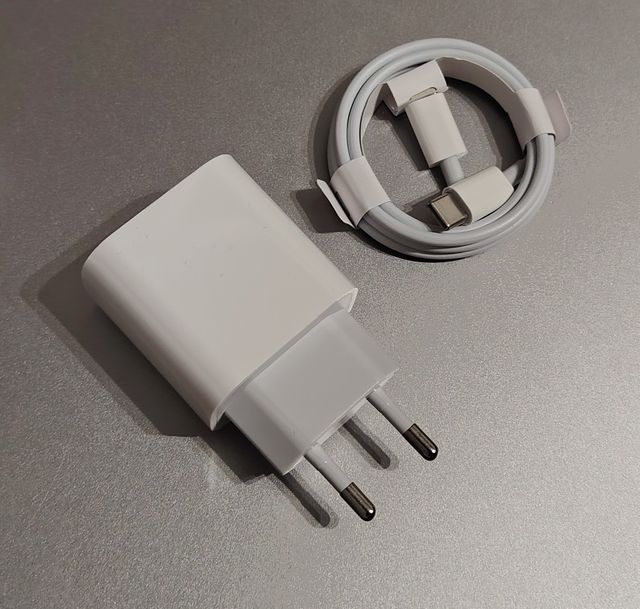 Caricabatterie compatibile 40W per iPhone 15 Pro Plus, 16, 17