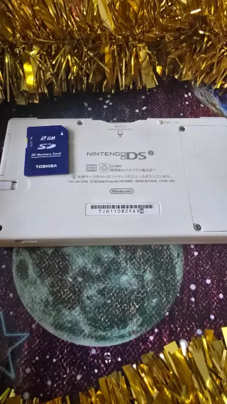 Nintendo DSi Blanca con Juegos