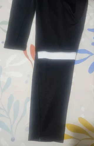 Conjunto deportivo Nike negro