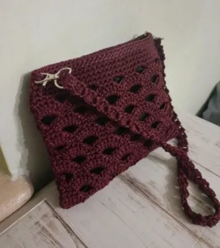 Borsetta uncinetto cordino bordeaux