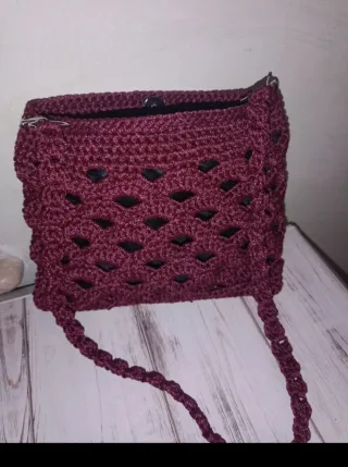 Borsetta uncinetto cordino bordeaux