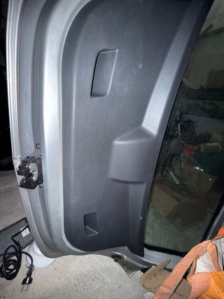 Portón Trasero Opel Corsa D 1.3 CDTI