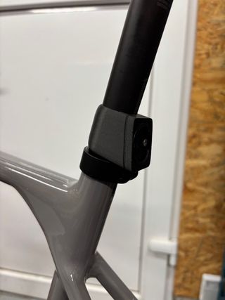 Soporte Garmin Varia Tija Sillín 27.2mm