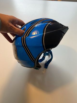 Casco Specialized de bici para niño azul. 50-55cm.