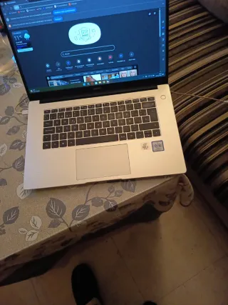 Ordenador portátil Huawei como nuevo Sevilla