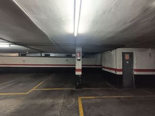 Garaje en venta en La Nova Esquerra de l'Eixample en Barcelona