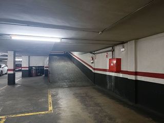 Garaje en venta en La Nova Esquerra de l'Eixample en Barcelona