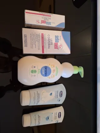 Lote cremas y lociones bebé Sebamed, Denenes, Chic