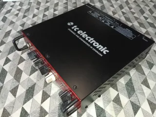 TC Electronic BH250 Amplificador Bajo