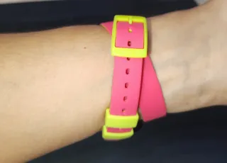 Reloj Swatch Mujer Rosa y Amarillo Silicona