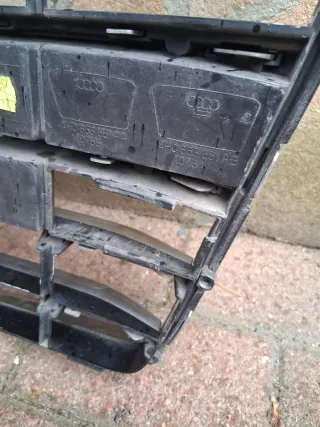 Rejilla Delantera Audi A8 frontal