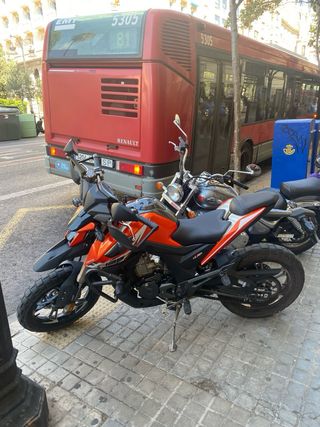 Motocicleta Zontes U1 125cc Naranja