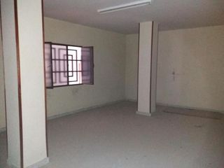 Local comercial en venta en Valdepeñas