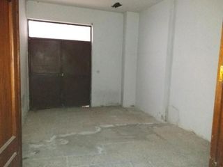 Local comercial en venta en Valdepeñas