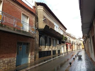 Local comercial en venta en Valdepeñas
