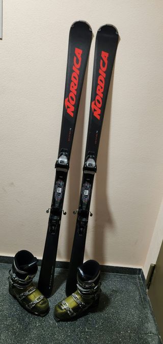 Esquís Nordica de 168 cm y botas Rossignol 27,5