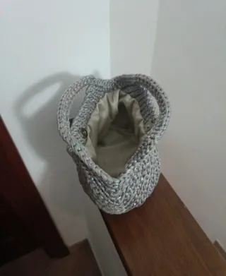 Borsetta uncinetto sfumata grigio/argento