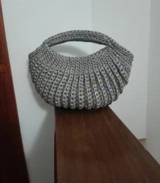 Borsetta uncinetto sfumata grigio/argento