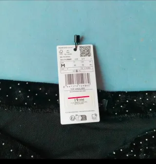 Top negro terciopelo puntos glitter