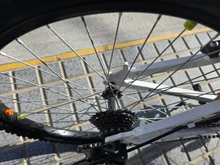 Bicicleta 24 WEED STACK WS 1.0 Blanca