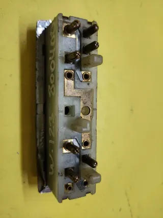 BOTONERA ELEVALUNAS MERCEDES BENZ W123