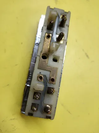 BOTONERA ELEVALUNAS MERCEDES BENZ W123