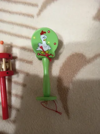 Juguete musical de madera