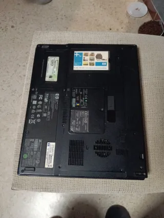 Portátil HP NX6110 Negro/Plateado