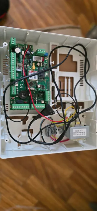 Panel de control Bosch, detectores llaves centrali