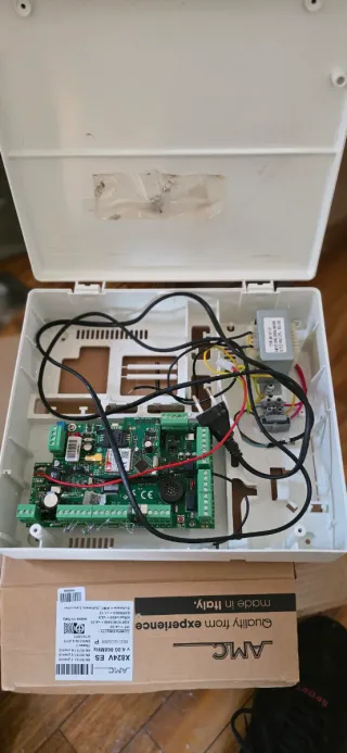 Panel de control Bosch, detectores llaves centrali