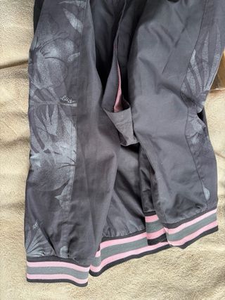 Cazadora Roxy Negra y Rosa