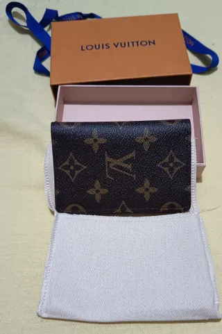 Tarjetero Louis Vuitton Monogram Marrón