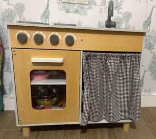 Cocinita infantil de madera