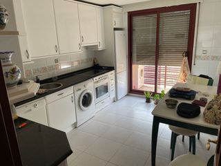 Se alquila habitación céntrica