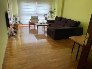 Se alquila habitación céntrica