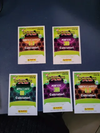 Carte Calcio Panini Adrenalyn Azzurri più 5 sarie