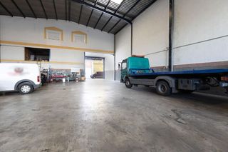 Nave industrial en venta en Loja