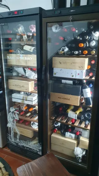 Vinoteca 120 botellas