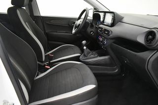 Hyundai i10 2025